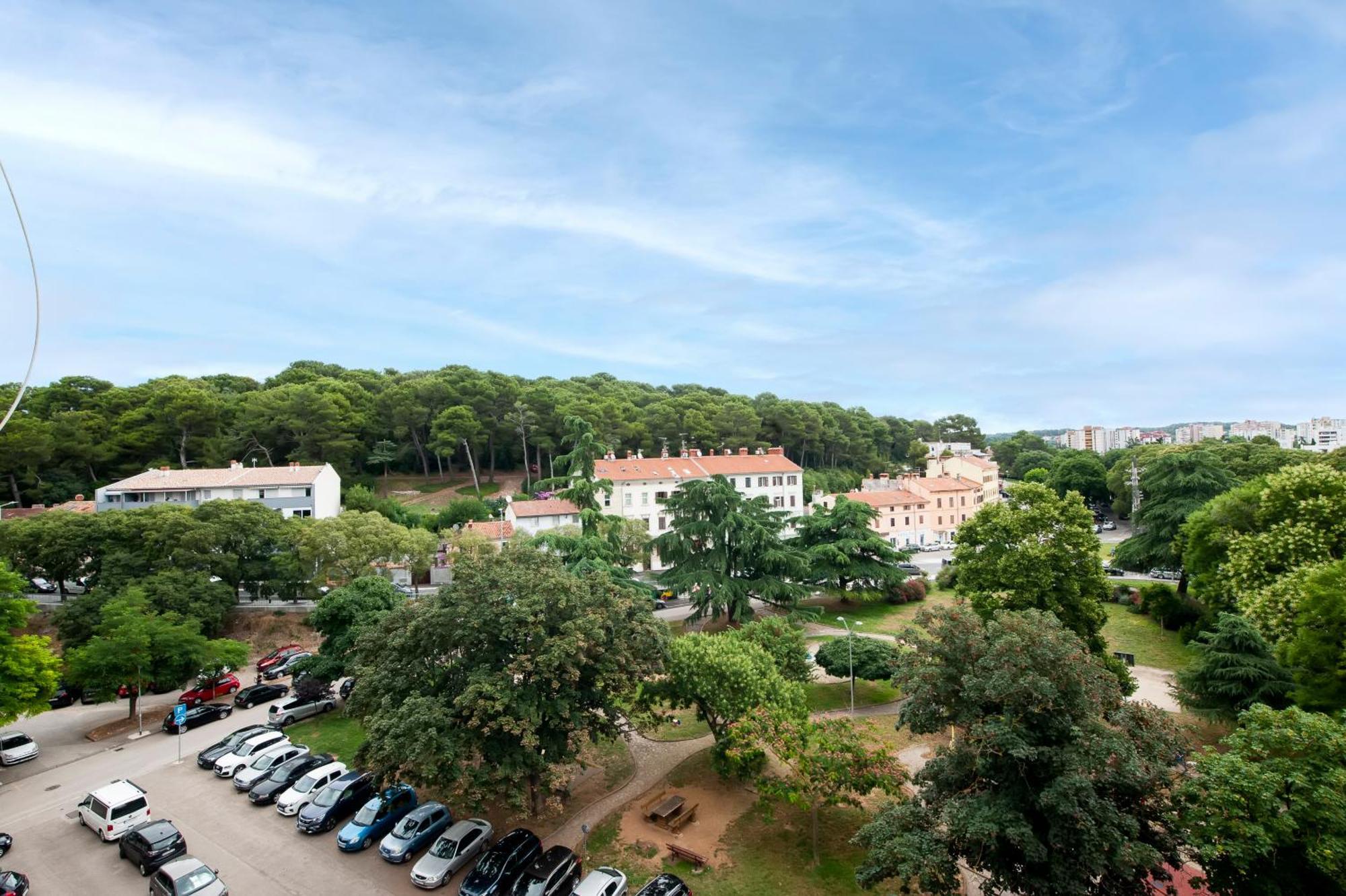 PUY Arena Parkside Residence מראה חיצוני תמונה