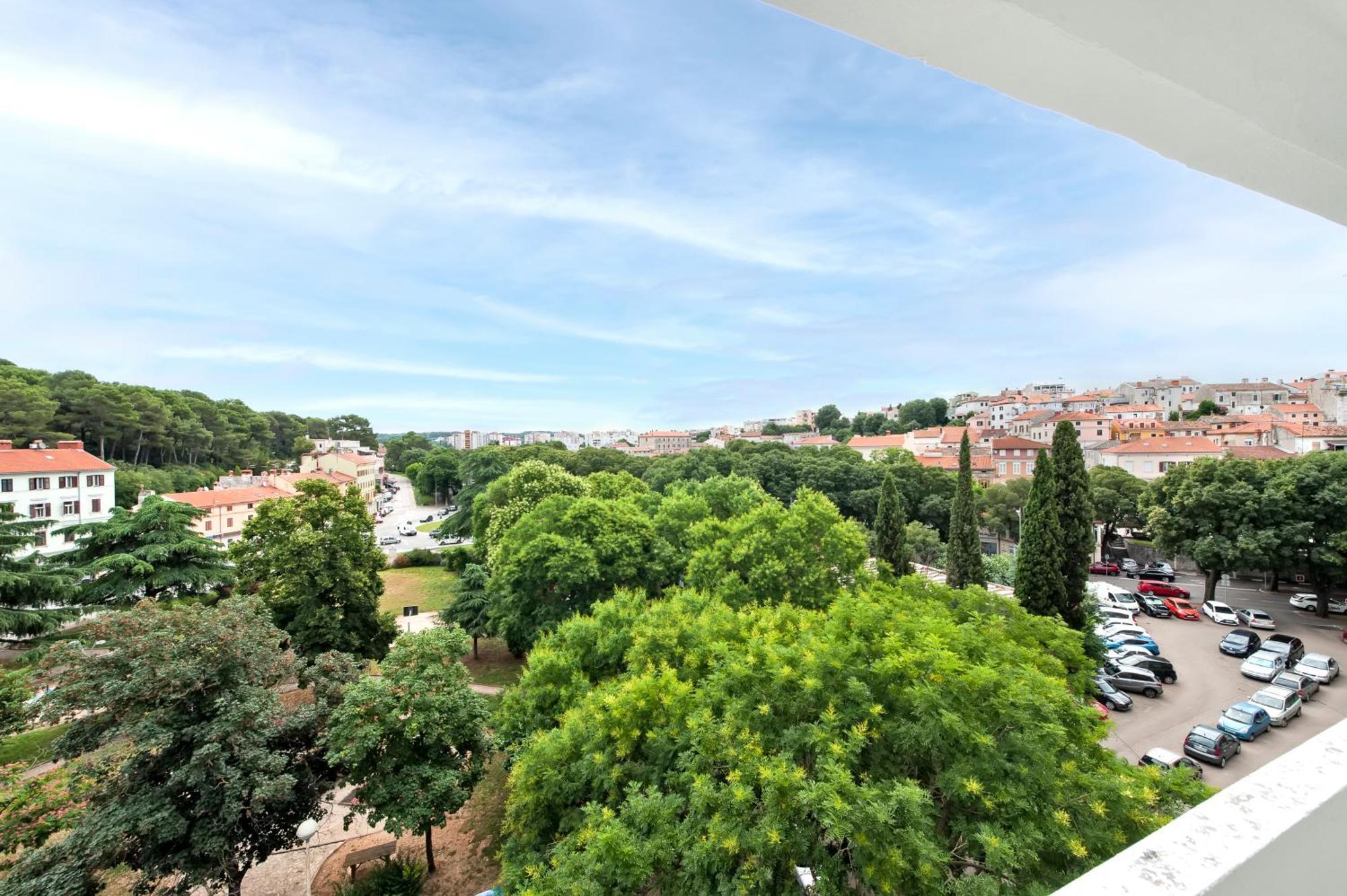 PUY Arena Parkside Residence מראה חיצוני תמונה