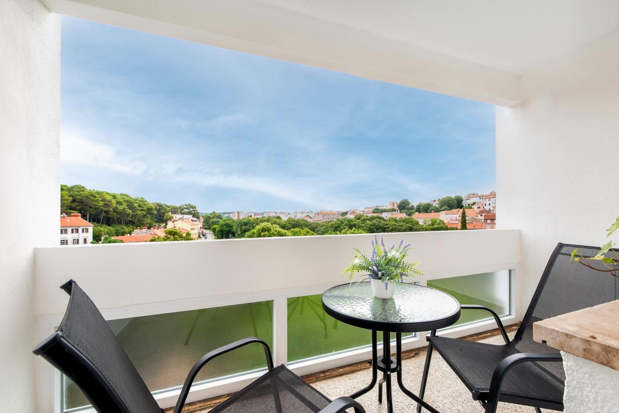 PUY Arena Parkside Residence מראה חיצוני תמונה